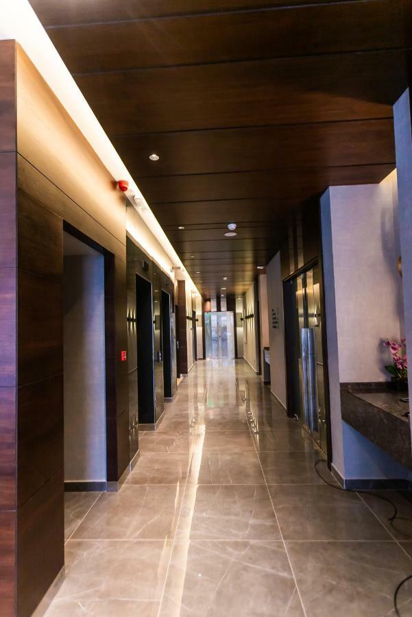 เดอะ คอมพาส โฮเต็ล Hotel อัมมาน ภายนอก รูปภาพ