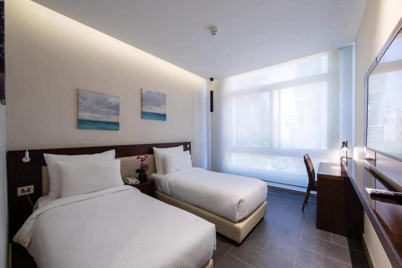 เดอะ คอมพาส โฮเต็ล Hotel อัมมาน ภายนอก รูปภาพ